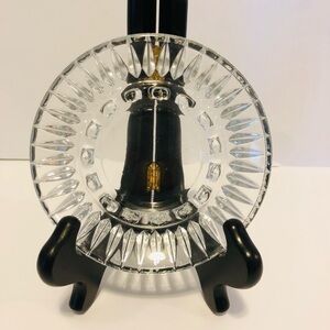 VINTAGE ROUND 6 INCH PRESSED GLASS ASHTRAY - CLEAR STARBURST PATTERN - 19 SLOTS